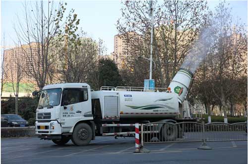 除霾降塵滿分操作!宇通環衛多功能抑